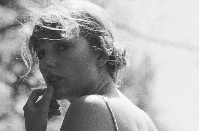 Taylor Swift pha ky luc Billboard cua Whitney Houston hinh anh