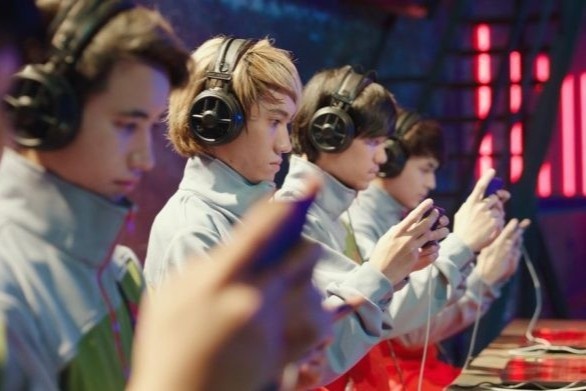 ‘Me toi ganh doi’ - the thao dien tu co the giup nguoi tre doi doi? hinh anh