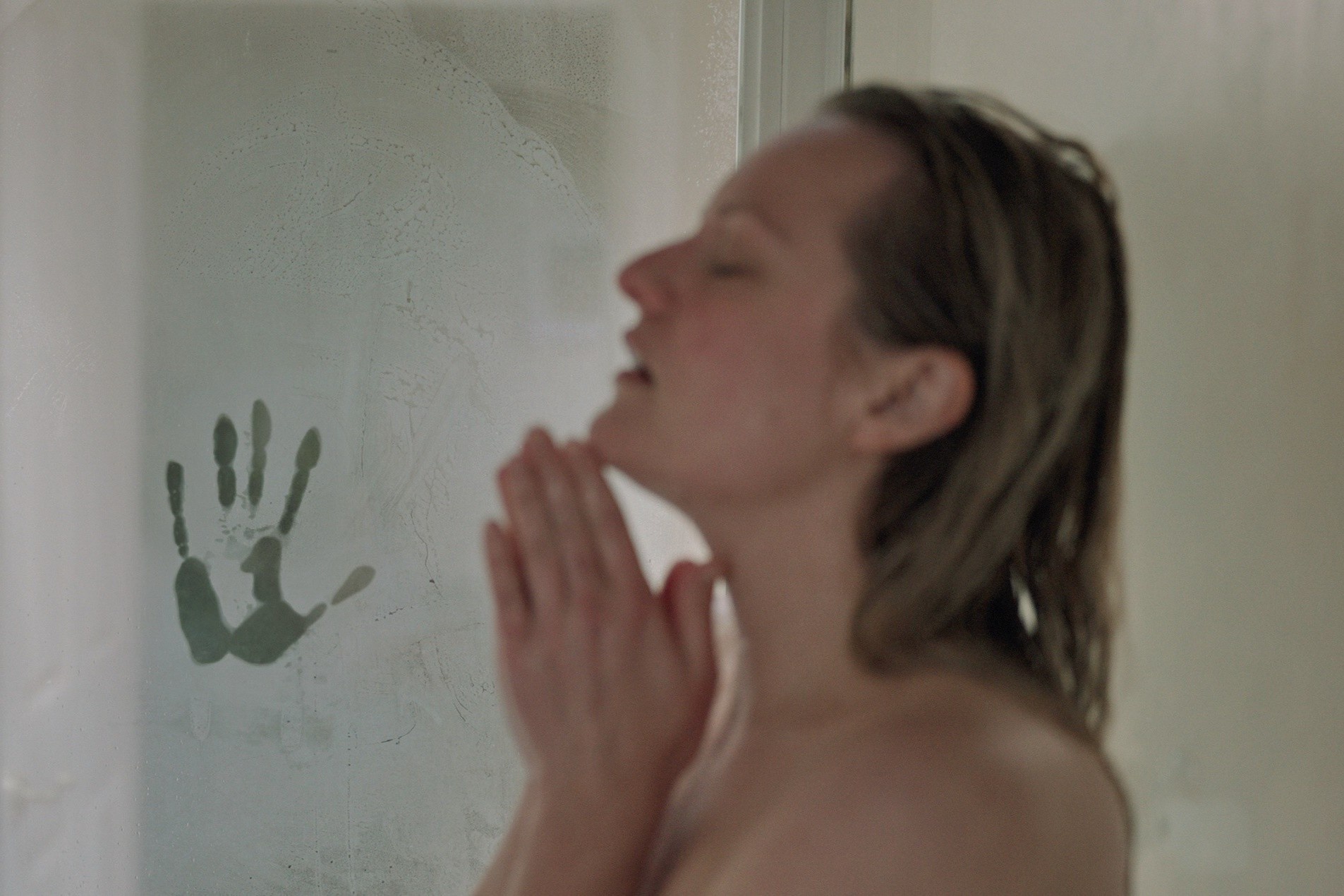 10 bo phim kinh di duoc danh gia cao trong nam 2020 hinh anh