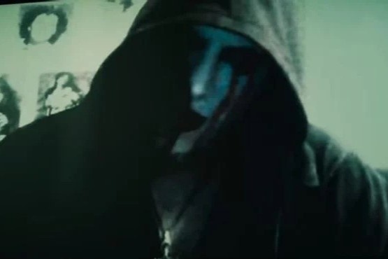 Vi sao phim ve vu nu sinh vien mat tich sau clip ky quai gay hut hang? hinh anh