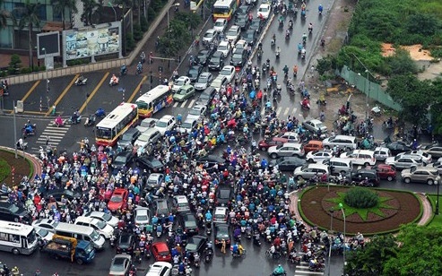 Xu ly triet de 8 diem un tac giao thong o Ha Noi hinh anh