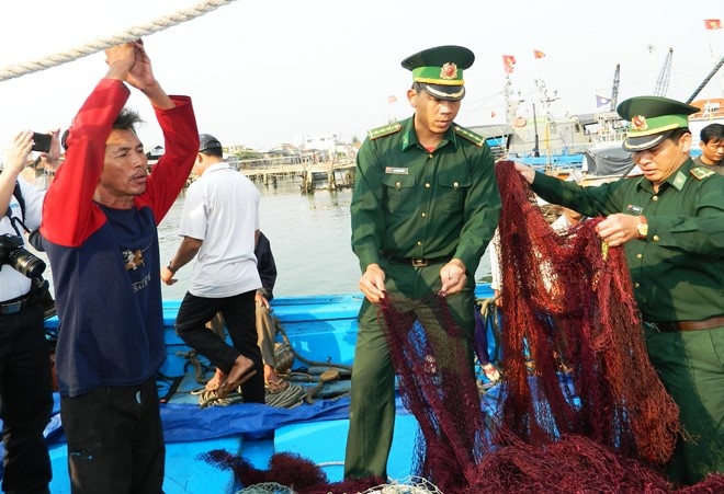 Phan doi Trung Quoc de doa tinh mang ngu dan Viet Nam hinh anh