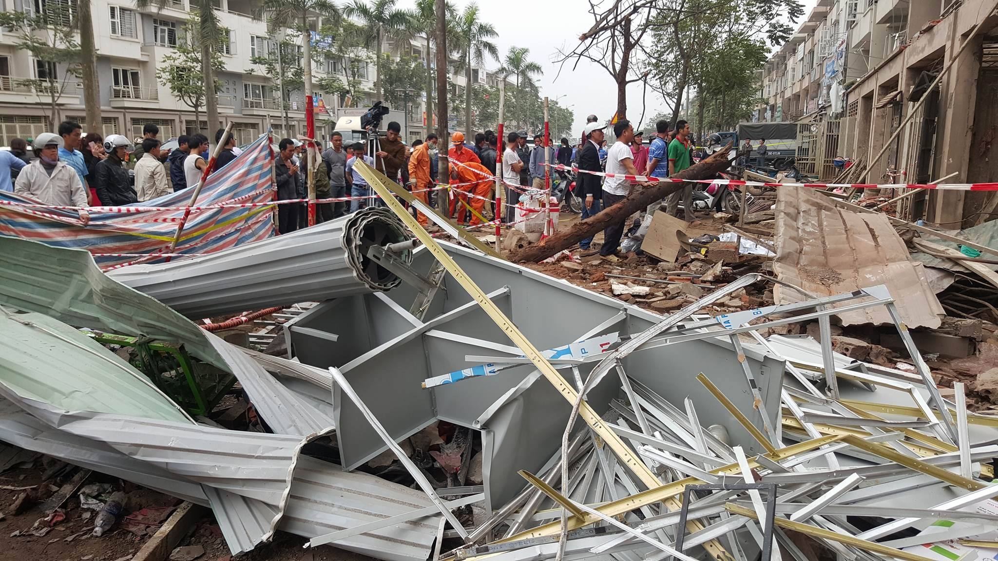 Cuoc song dao lon sau vu no lon o Ha Dong hinh anh