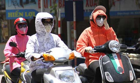 Nang nong dien rong, co noi tren 40 do C hinh anh