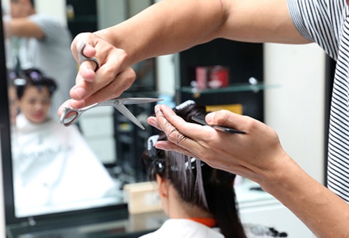 Bao ve tham my vien Cat Tuong: 'Em se la cho dua cho bo me' hinh anh