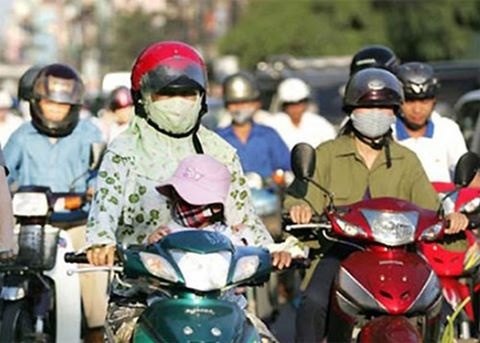 Mien Bac nang nong tren 37 do C hinh anh