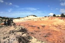 Yeu cau dung hoat dong cong ty gay vo ho chua thai titan hinh anh