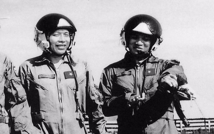 'Nhin len bau troi, chung toi thay anh Khai van bay luon' hinh anh