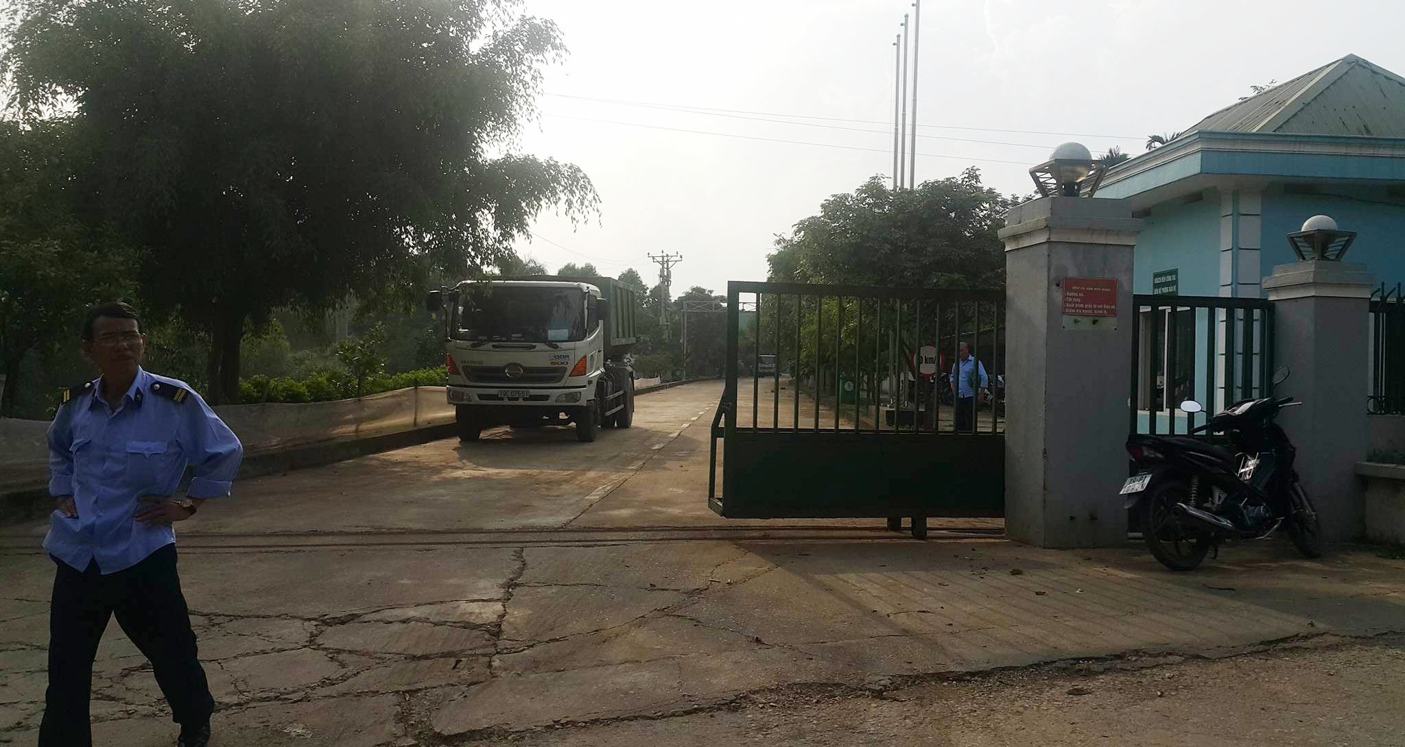 Chôn chất thải Formosa trái phép ảnh 1 Chon chat thai Formosa trai phep anh 1