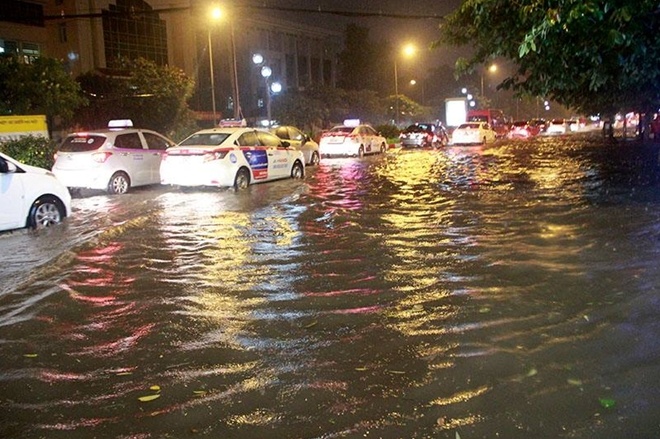 Chieu toi nay, Ha Noi co gio giat cap 8 hinh anh