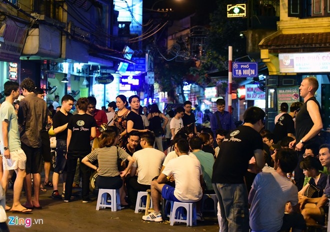 Pho di bo o Ha Noi anh 1