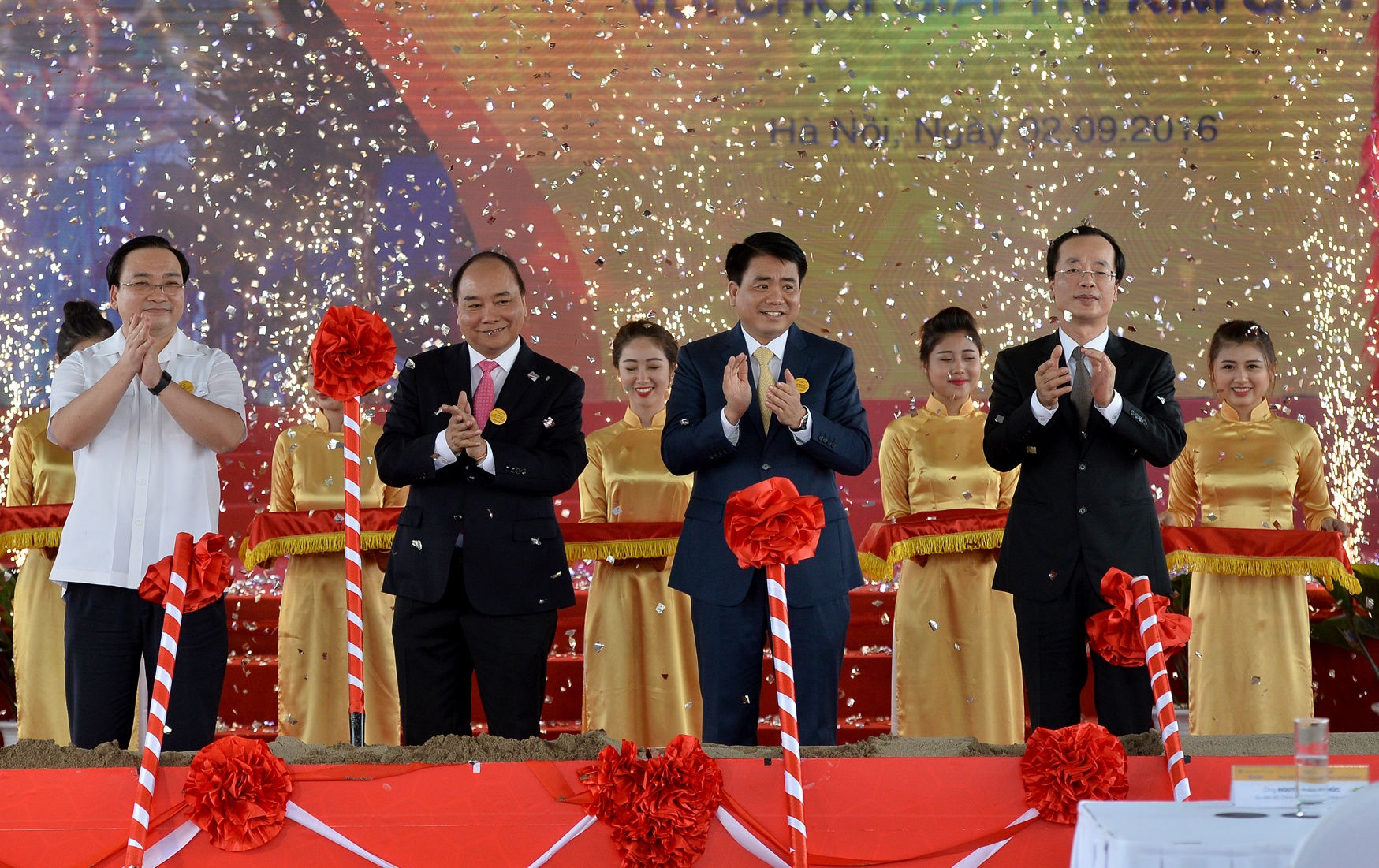 Dong tho du an cong vien “Disneyland” Ha Noi hinh anh