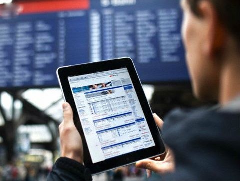 Lanh dao Ha Noi se duoc trang bi smartphone, may tinh bang hinh anh