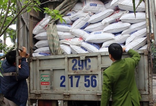 Phạt doanh nghiệp sản xuất phân bón giả ảnh 1 Phat doanh nghiep san xuat phan bon gia anh 1