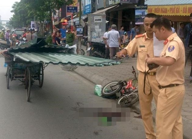 Chu tich Ha Noi yeu cau 'xu' xe cho hang cong kenh hinh anh