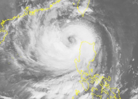 Bao so 8 cap 13 vao Bien Dong hinh anh