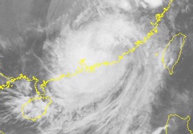 Bao so 8 vao Trung Quoc, suy yeu thanh ap thap nhiet doi hinh anh