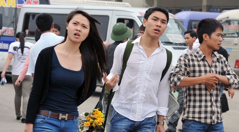 Nen cho lao dong lam viec xa que nghi Tet dai ngay hinh anh