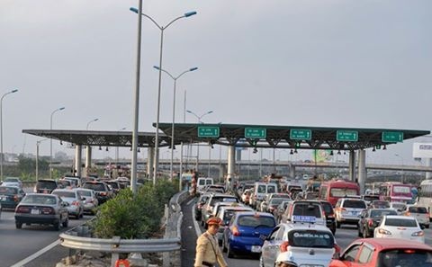 Phai mo barie giai toa phuong tien khi co un tac hinh anh