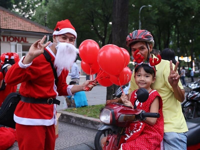 Dem Noel o Sai Gon khong se lanh hinh anh