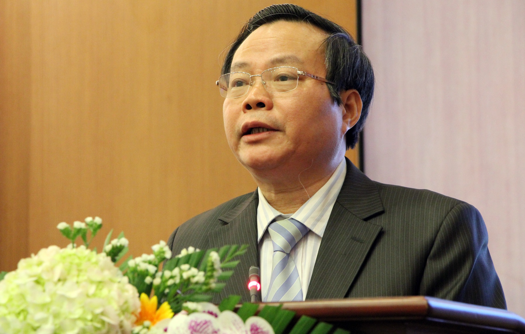 dia phuong coi thuong giam sat cua Quoc hoi anh 1