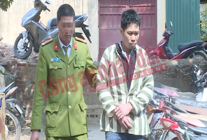 Giua dem toi, trum ma tuy rut dao chem xoi xa canh sat hinh anh