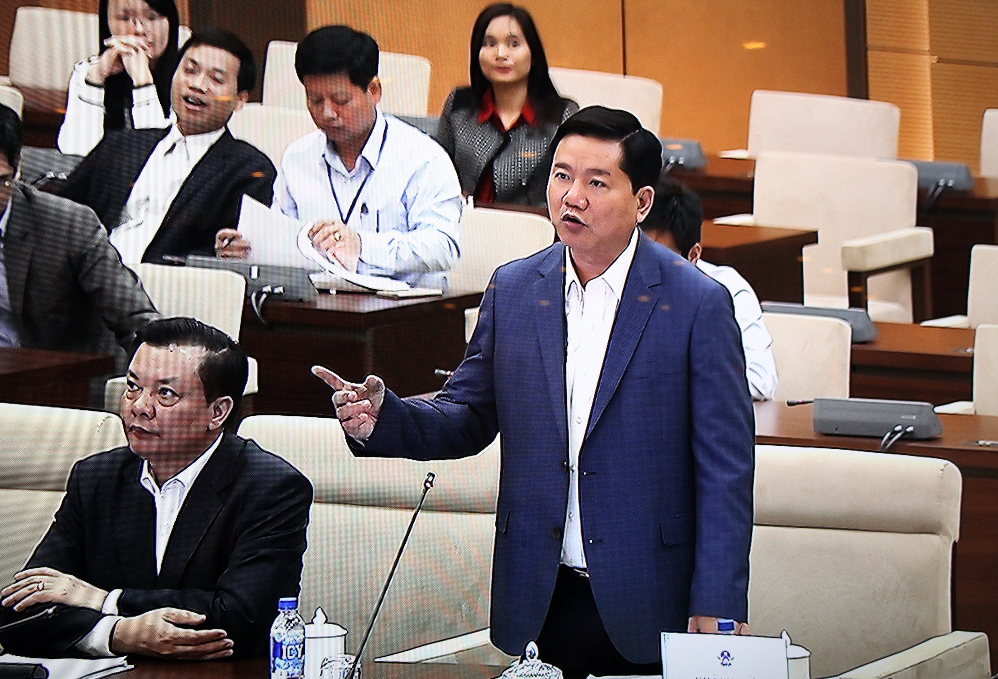 Bi thu Dinh La Thang noi ve co che dac thu cho TP.HCM hinh anh