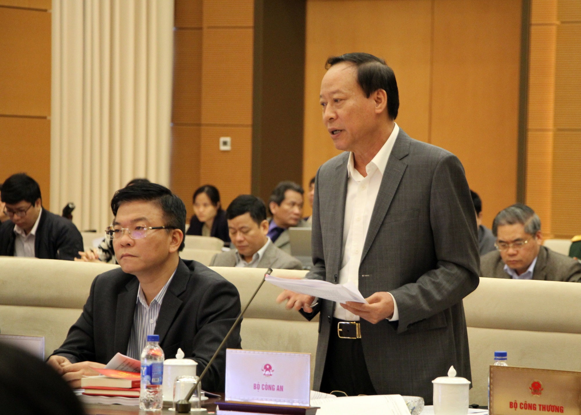 Lam sao dinh gia duoc sung te, nga voi de xu ly hinh su? hinh anh