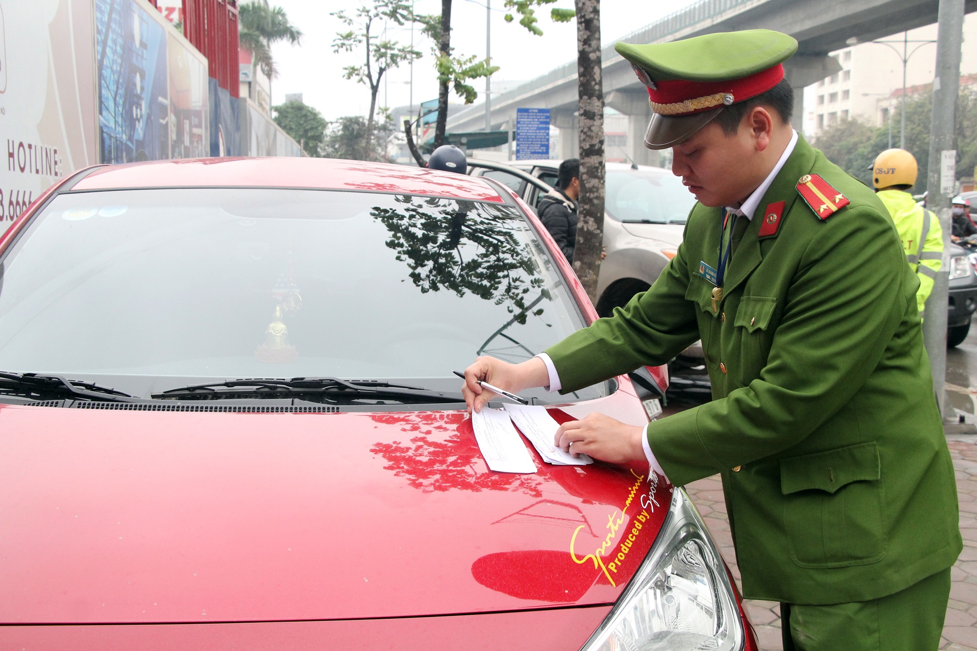 Quan Thanh Xuan xu ly vi pham trat tu do thi hinh anh