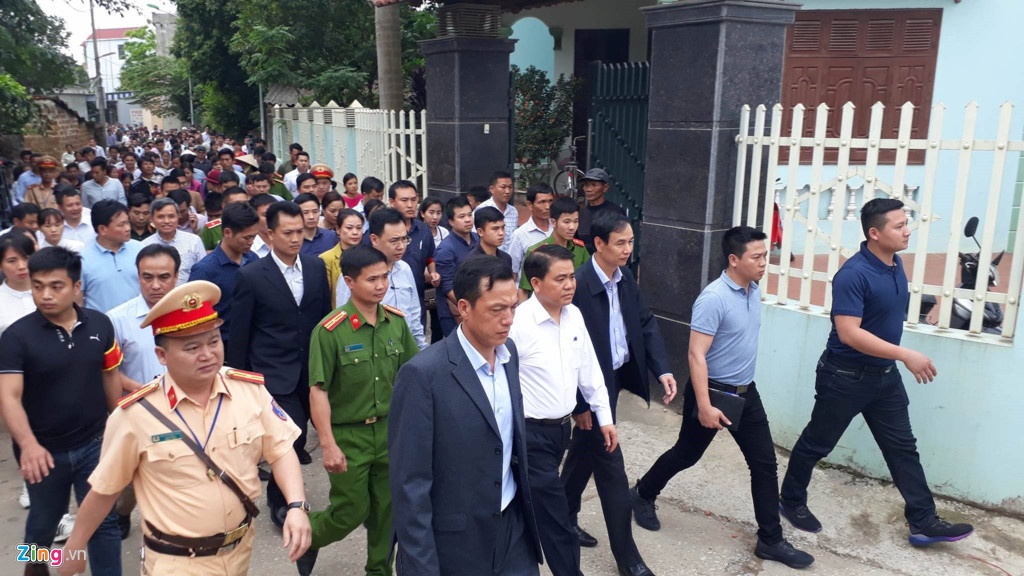 Chu tich Ha Noi tra loi tam thu dan Dong Tam anh 2