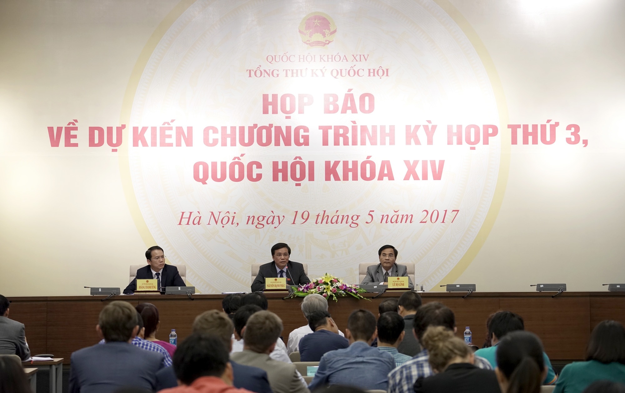 Ly do ong Dinh La Thang ve doan dai bieu Quoc hoi Thanh Hoa hinh anh