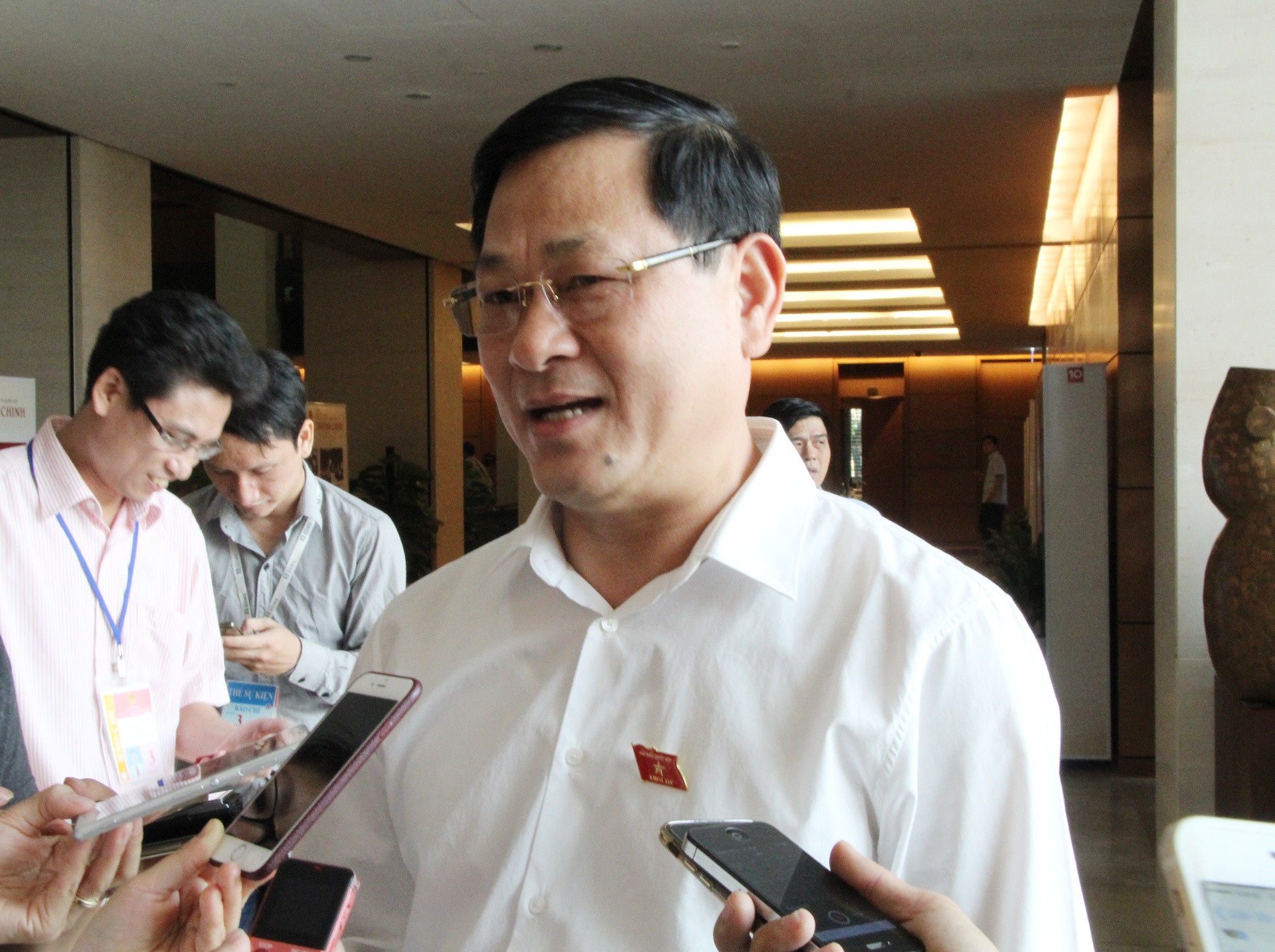 Canh ve cho bi thu,  chu tich tinh anh 1