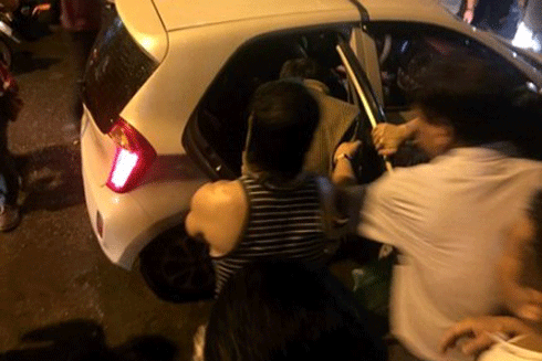 'Don' hoa giai cac vu an bat giu con tin hinh anh