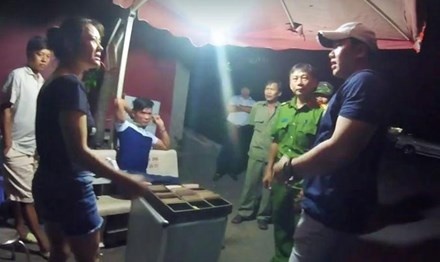 Bat cuop bang hinh thuc online anh 2