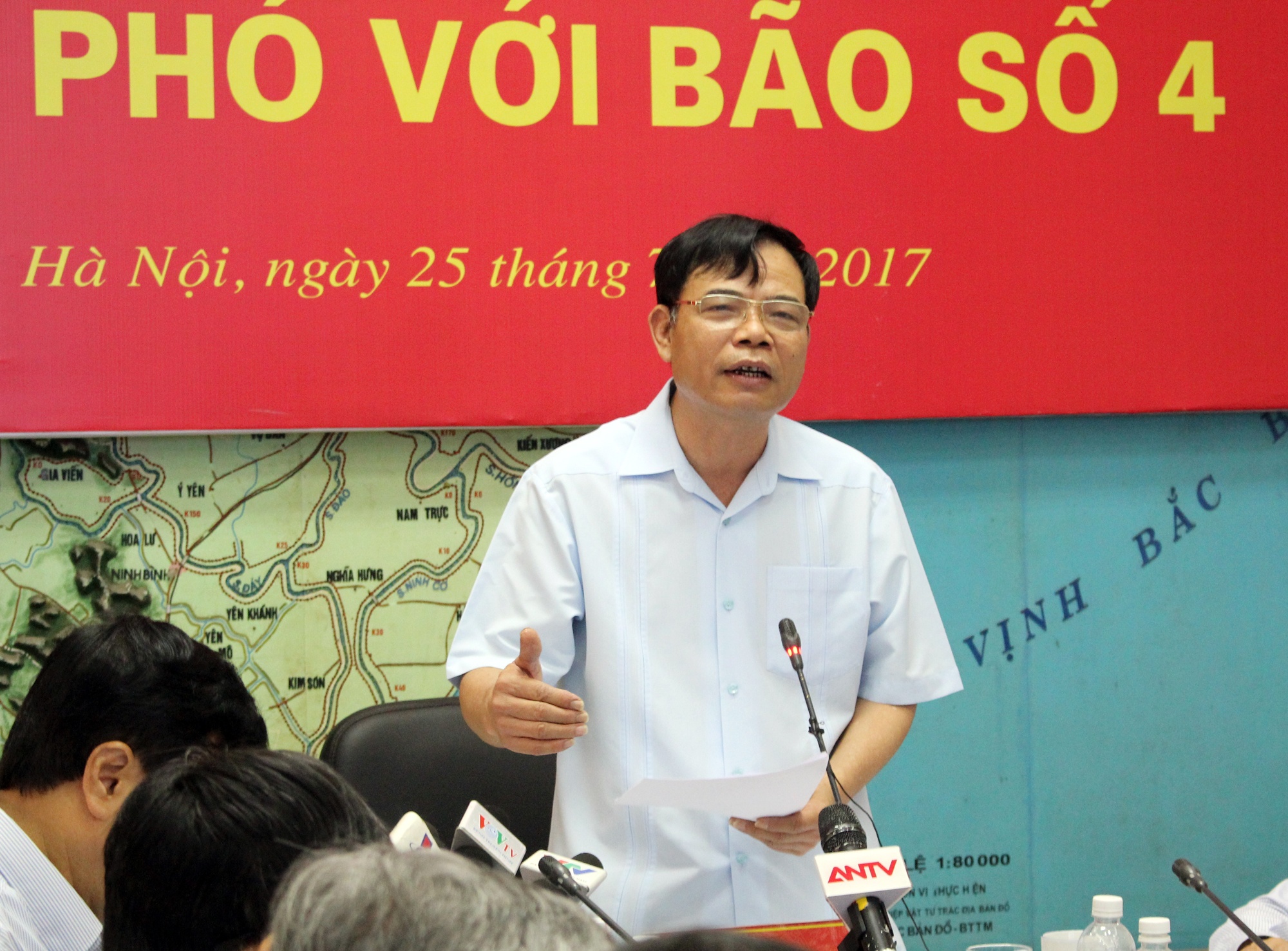 Ứng phó cơn bão số 4 ảnh 2 Ung pho con bao so 4 anh 2