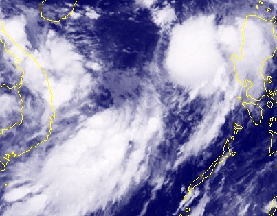 Vao Bien Dong, bao so 7 thang cap nhanh chong hinh anh