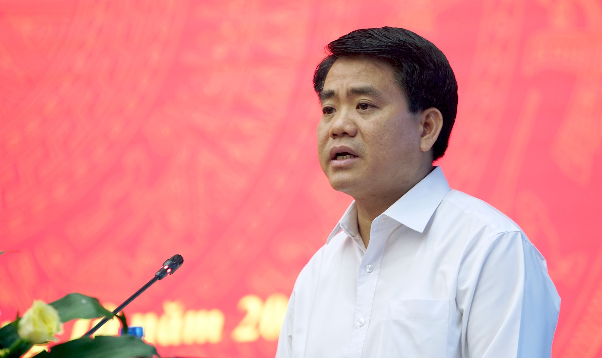 Chu tich Ha Noi: Cat tron ven cac tang vi pham o nha 8B Le Truc hinh anh