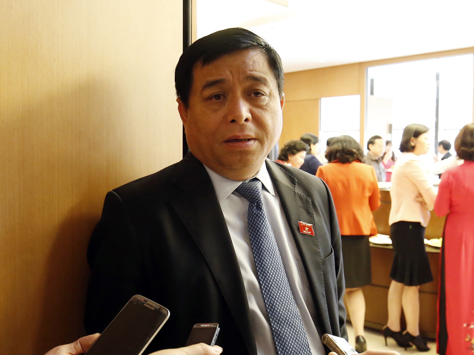 Bo truong Nguyen Chi Dung: Khong the 'nay nhap, mai tach' cac bo hinh anh