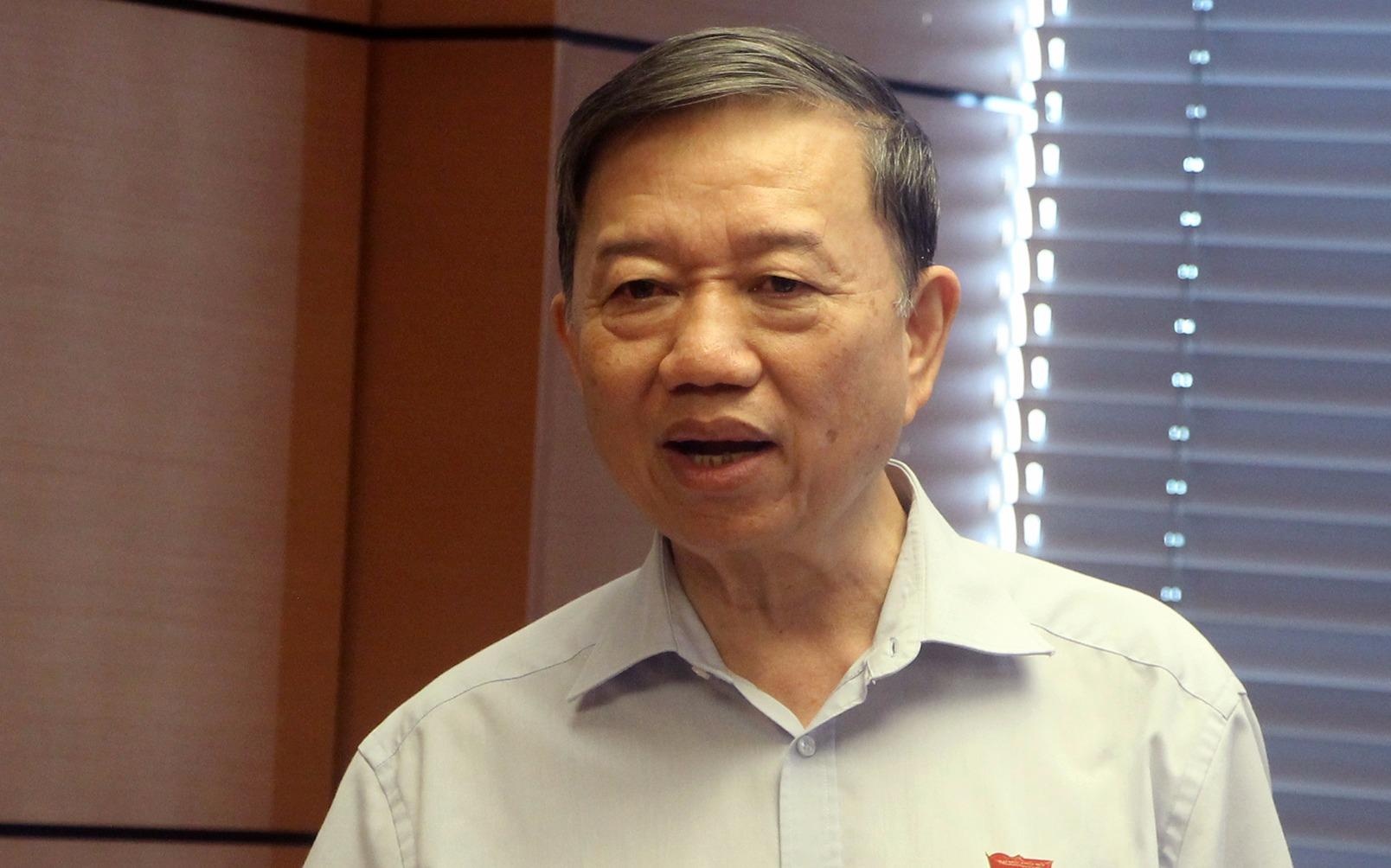 Bo truong To Lam: 'Chan Internet thi chung ta khong choi duoc voi ai' hinh anh