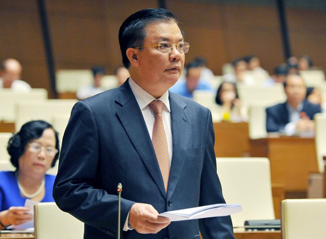 Bo truong Truong Minh Tuan tra loi chat van anh 1