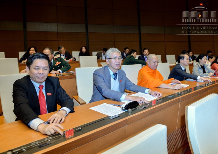 Quoc hoi yeu cau giam lanh dao cap pho hinh anh