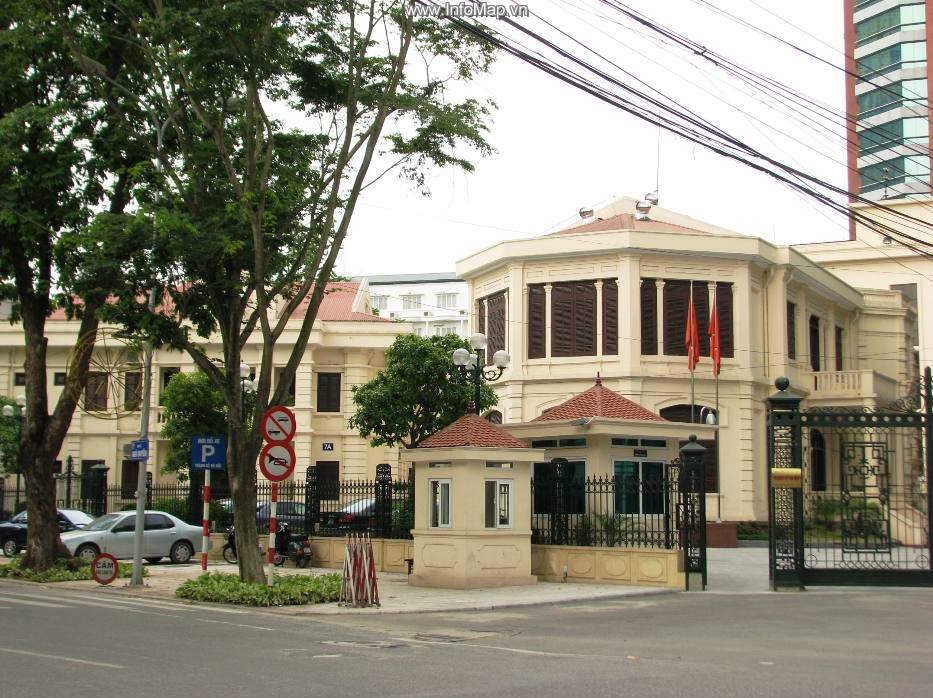 Chi 700 ty xay moi tru so Thanh uy Ha Noi hinh anh