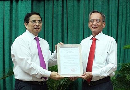 Ong Lu Van Hung lam Bi thu Tinh uy Hau Giang hinh anh