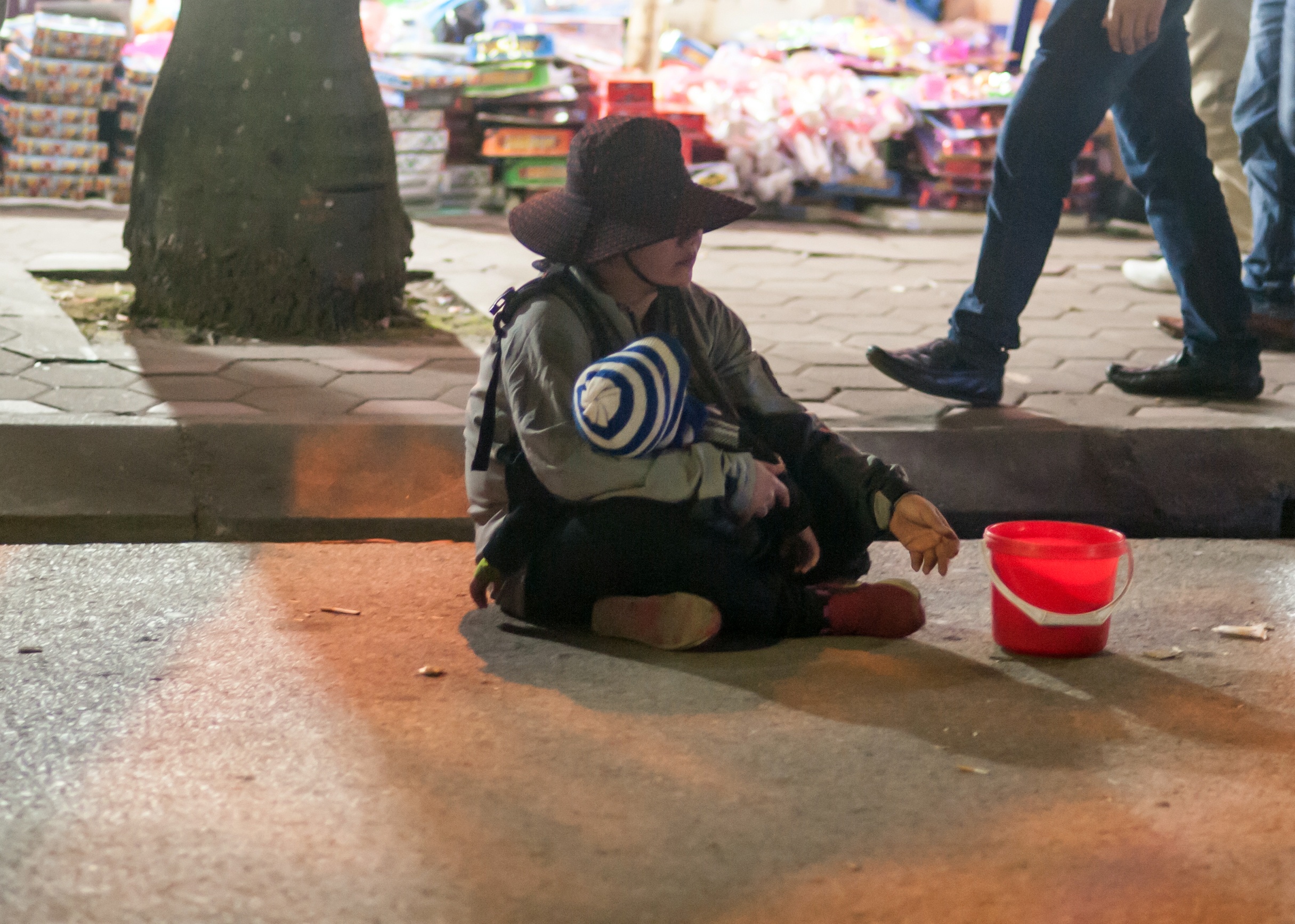 An xin bua vay den Tran anh 1