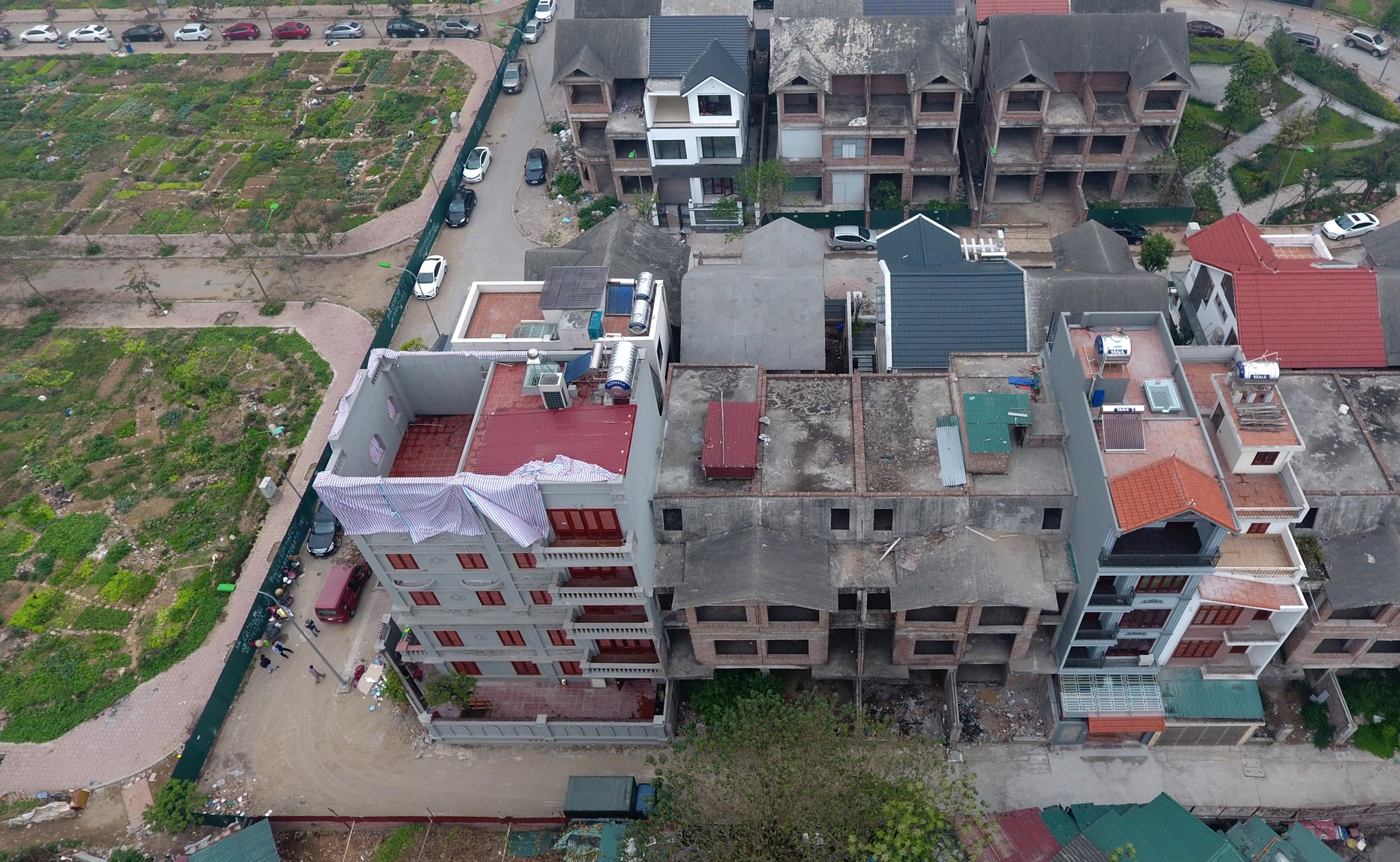 Biet thu sai phep cua tuong Nguyen Thanh Hoa anh 3