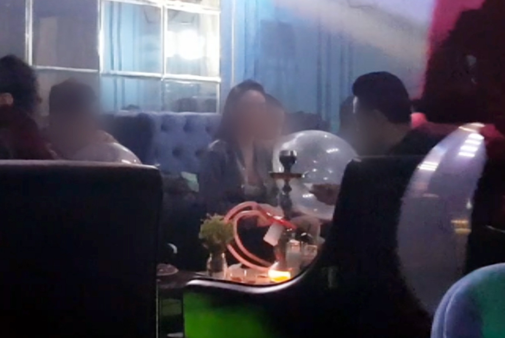 Cong an len tieng ve quan ca phe giua thu do ban bong cuoi hinh anh