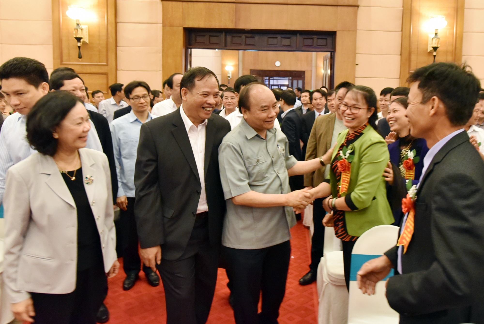 Thủ tướng đối thoại với nông dân ảnh 2 Thu tuong doi thoai voi nong dan anh 2