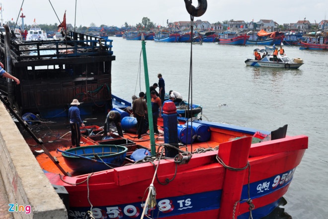 Trung Quoc cam danh bat ca tren Bien Dong anh 1