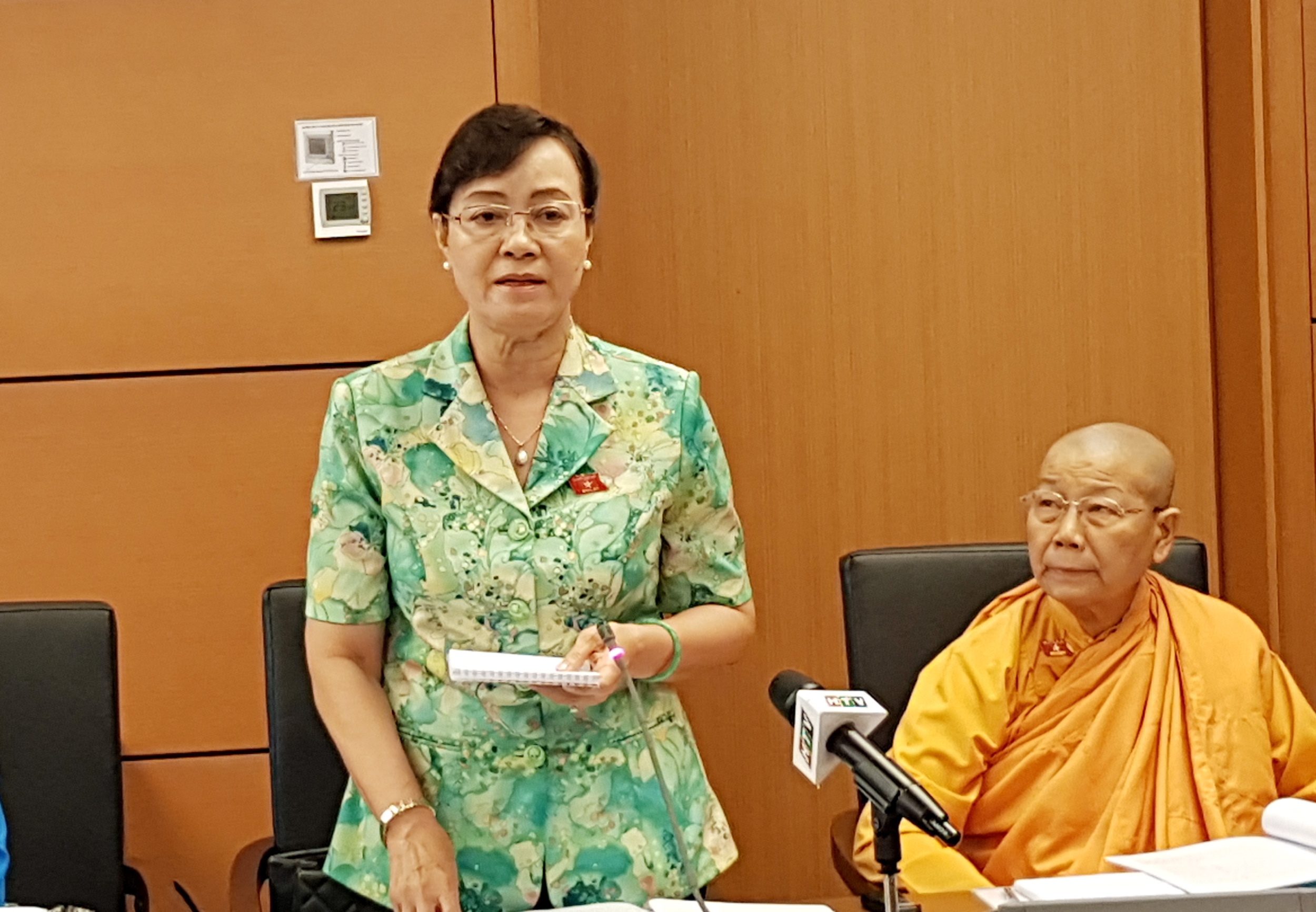 Tài sản phạm tội mà có tiêu vung vãi ảnh 2 Tai san pham toi ma co tieu vung vai anh 2