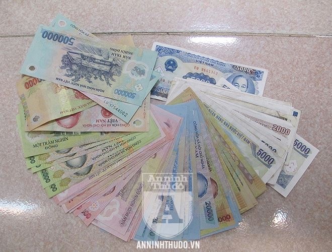 Cuop tien cua xe om anh 3